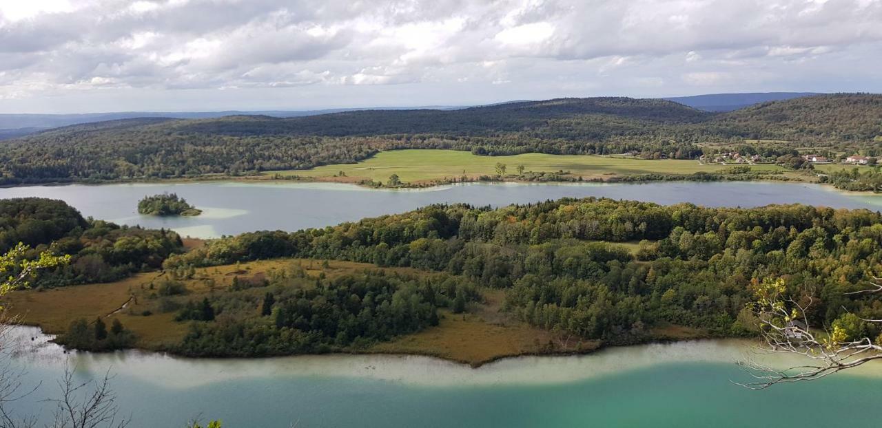 Le Jura En Toutes Saisons Piscine, Spa, Location Vtt, Balades 2Cv, Climatisation Bonlieu Eksteriør bilde